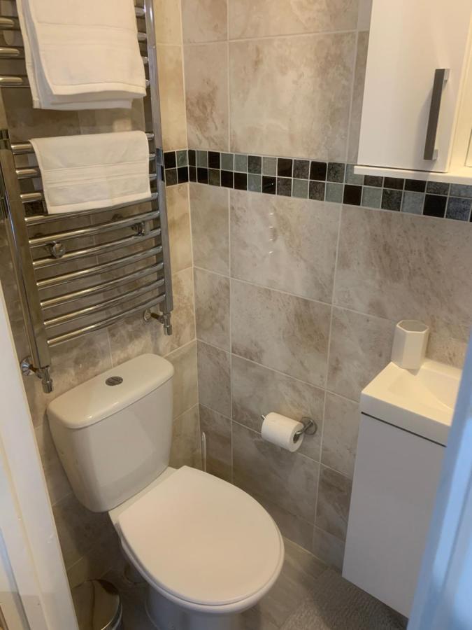 Cosy Room With Private Entrance & Ensuite Reading Dış mekan fotoğraf